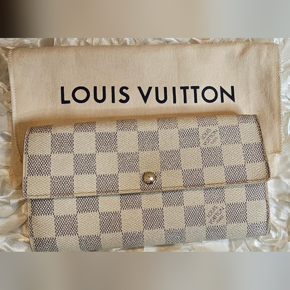 ‼️FREE SHIPPING‼️Make an offer, Louis Vuitton Damier Azur Canvas long wallet